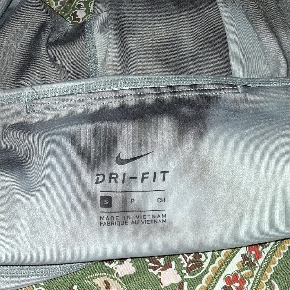 Nike Leggings - Picture 4 of 4
